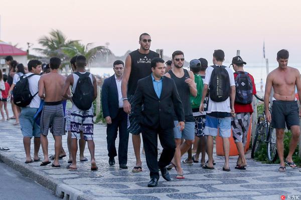 头前抛出 头前抛出